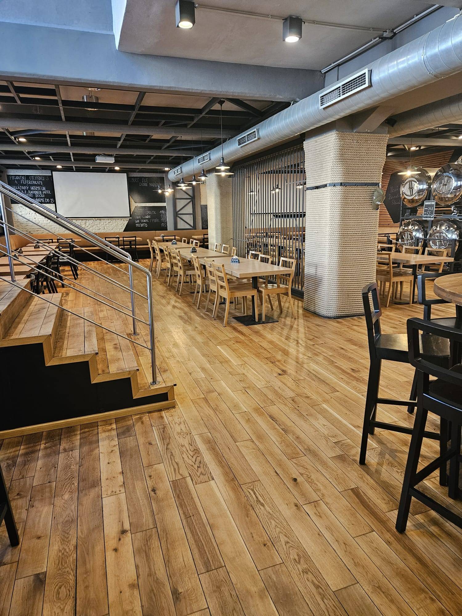 Restaurace U Holiše - tanková plzeň Restaurace U Holiše - tanková plzeň