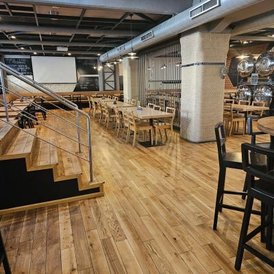 Restaurace U Holise Praha 7 - čepujeme plzeň z tanku